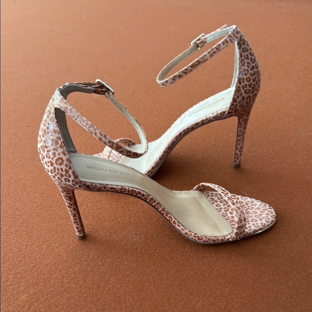 Banana Republic Brown Heels with Stiletto and Ankle Strap